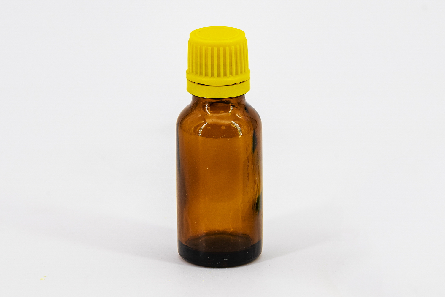 Braunflasche 20 ml mit gelber Tropfmontur