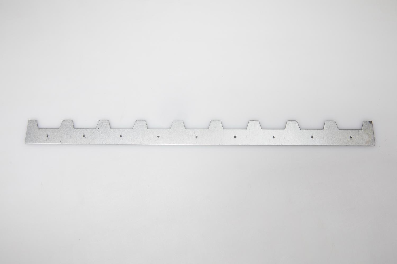 Abstandstreifen 383 mm verzinkt 9W